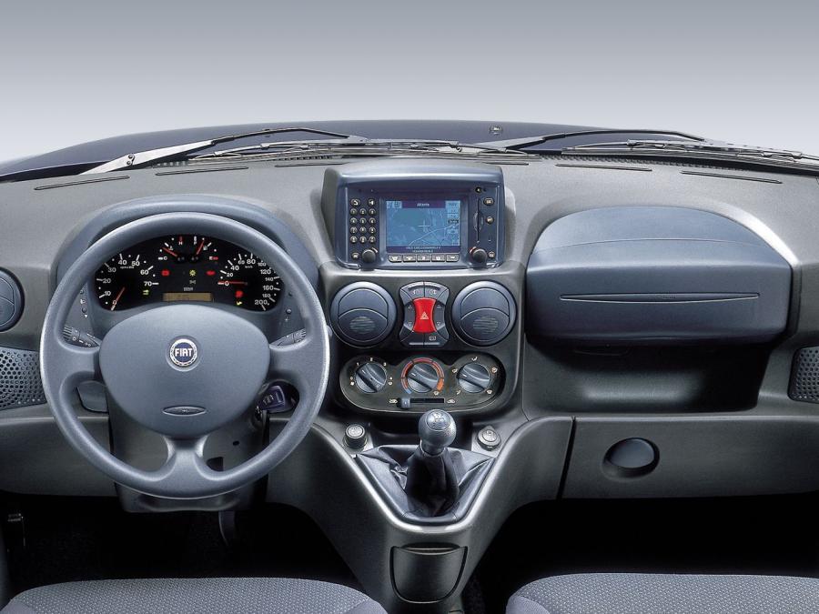  Fiat Doblo Panorama 2000 года  (фото 16 из 16)